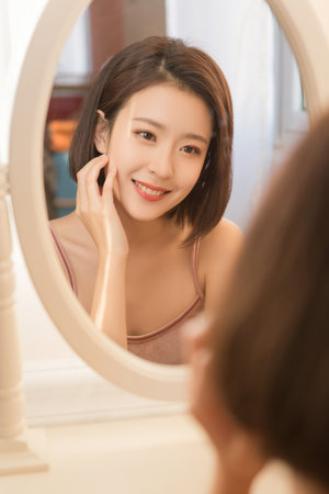 美丽小蜜桃3绝对满天星值得一看